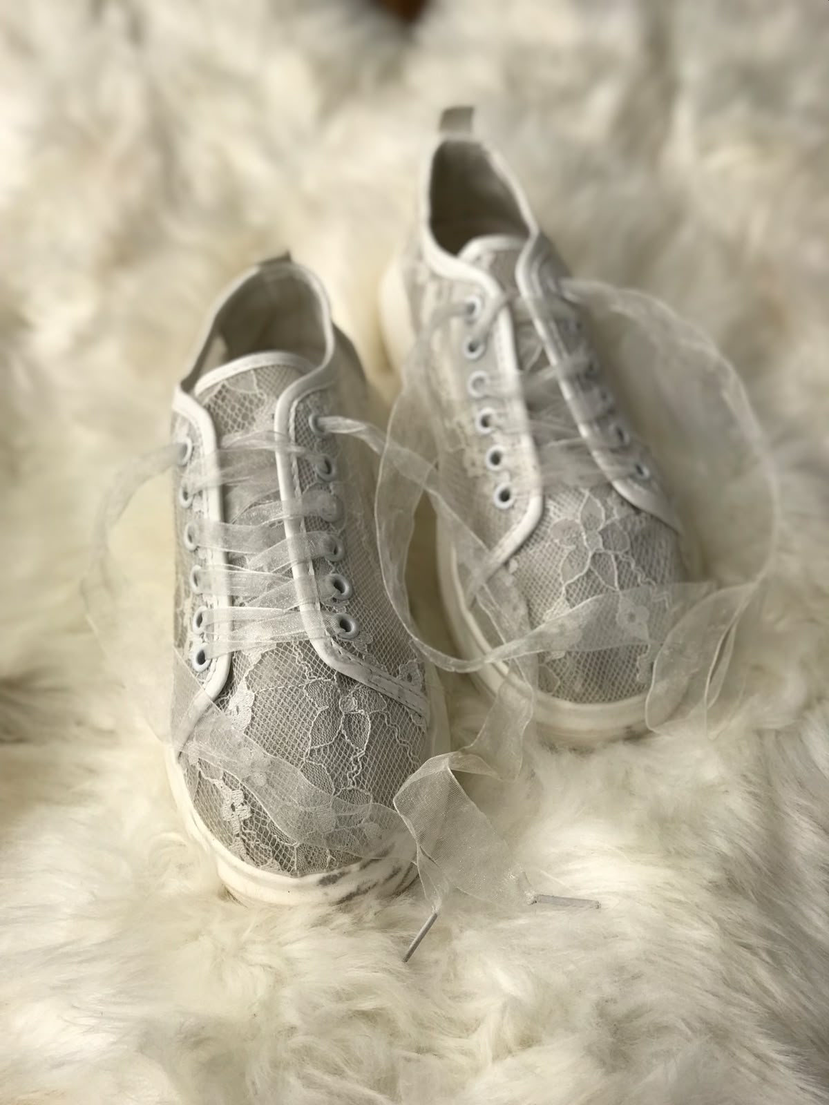 Women shoes minor stain Size 8 (EU 38)