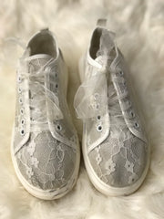 Women shoes minor stain Size 8 (EU 38)
