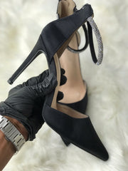 Women Heels Size 8 (EU 38)