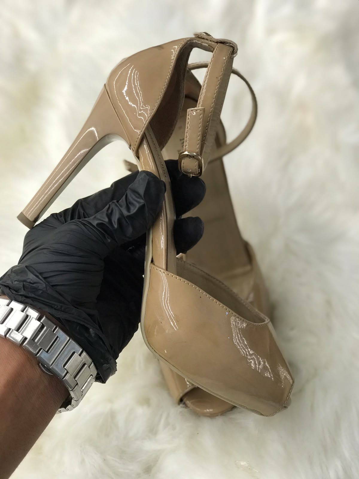 Women Heels Size 5 (EU 35) minor stain