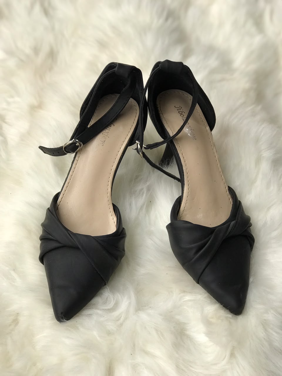Women Heels Size 5 (EU 35)