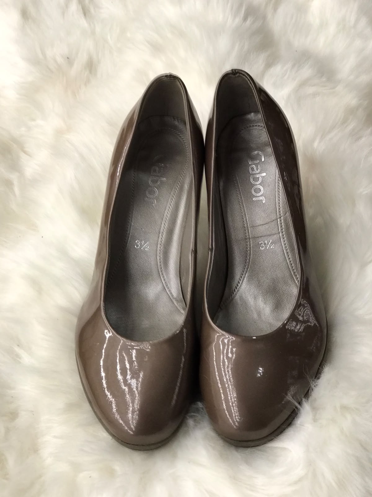 Women Heels Size 4 (EU 34 )