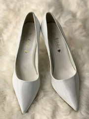 Women Heels Size 9 (EU 39) minor stain