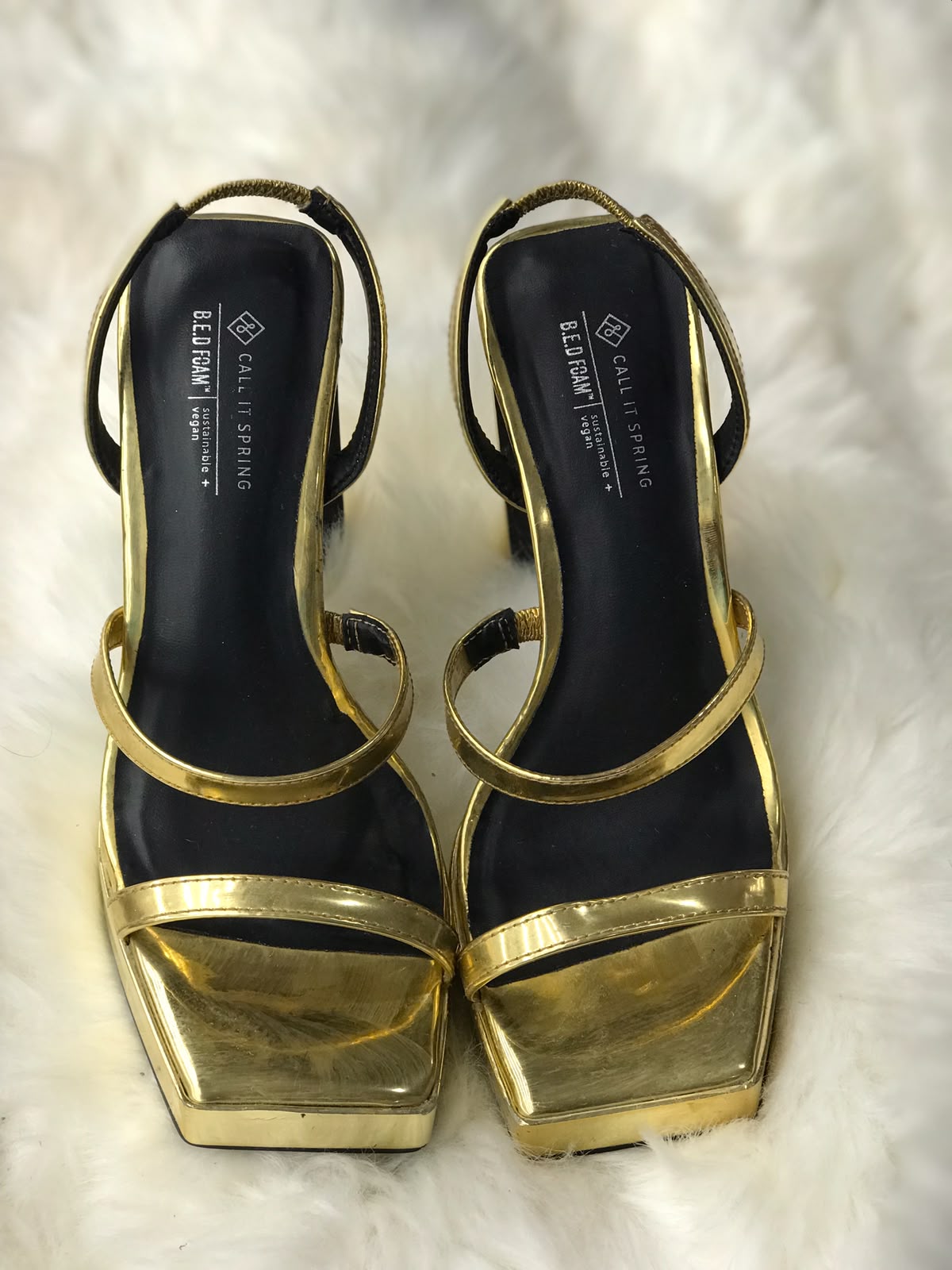 Women Heels Size 7 (EU 37)