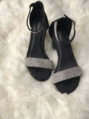 Women Heels Size 8 (EU 38) minor dmage