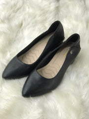 Women Heels Size 7 (EU 37)