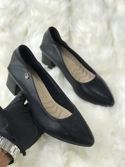 Women Heels Size 7 (EU 37)