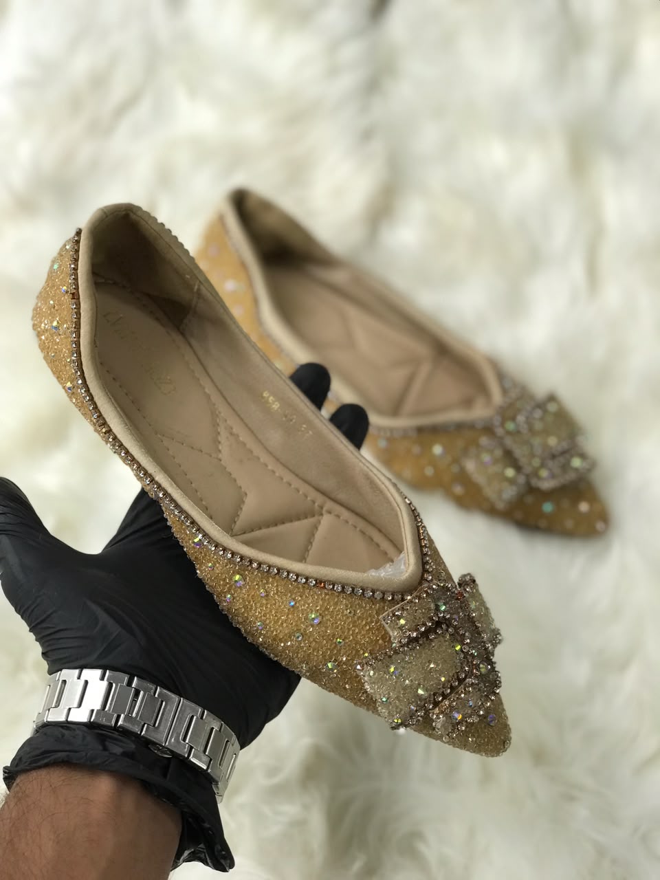 Women pumps Size 6 (EU 36)