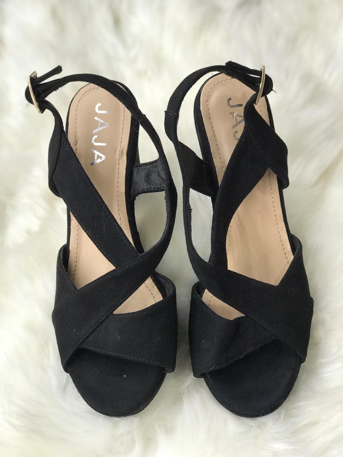 Women Heels Size 7 (EU 37)