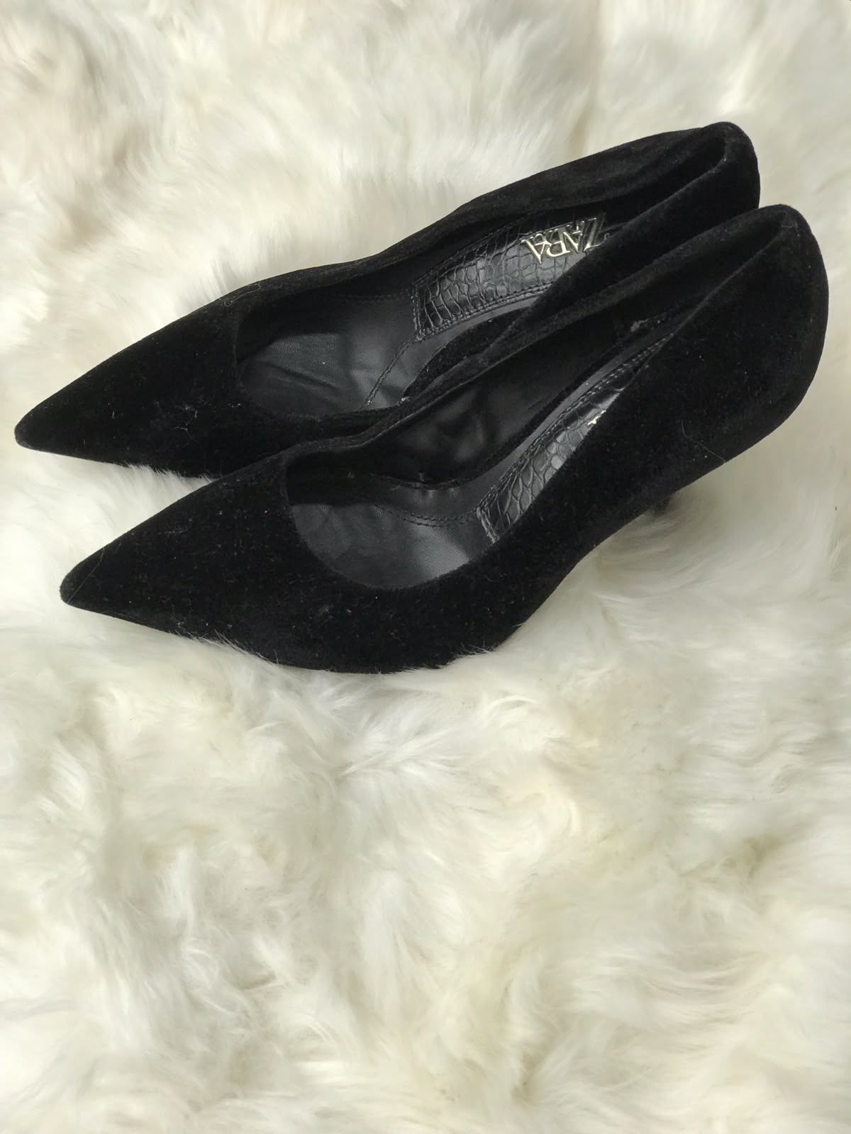 Women Heels Size 9 (EU 39)