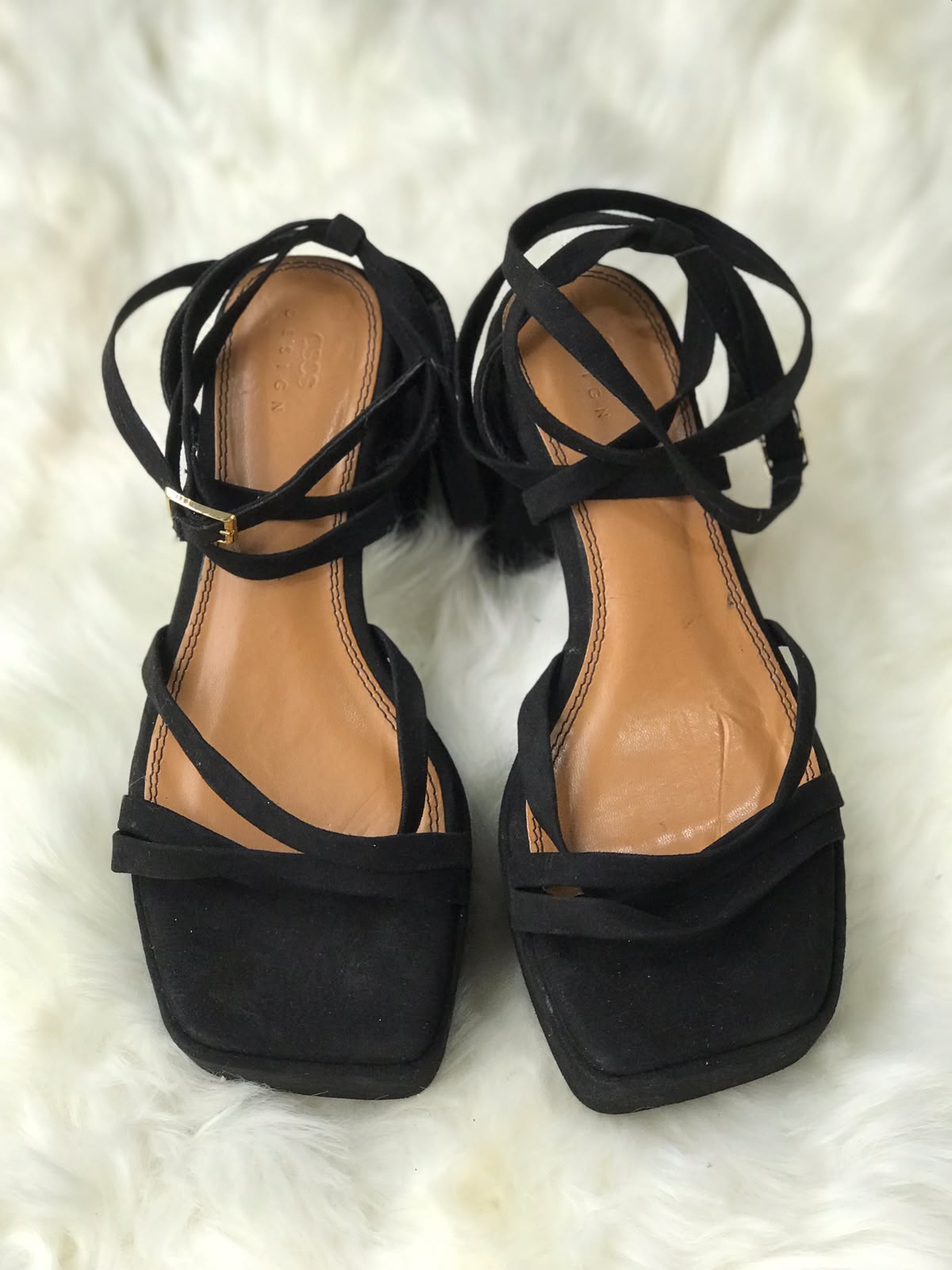 Women Heels Size 7 (EU 37)