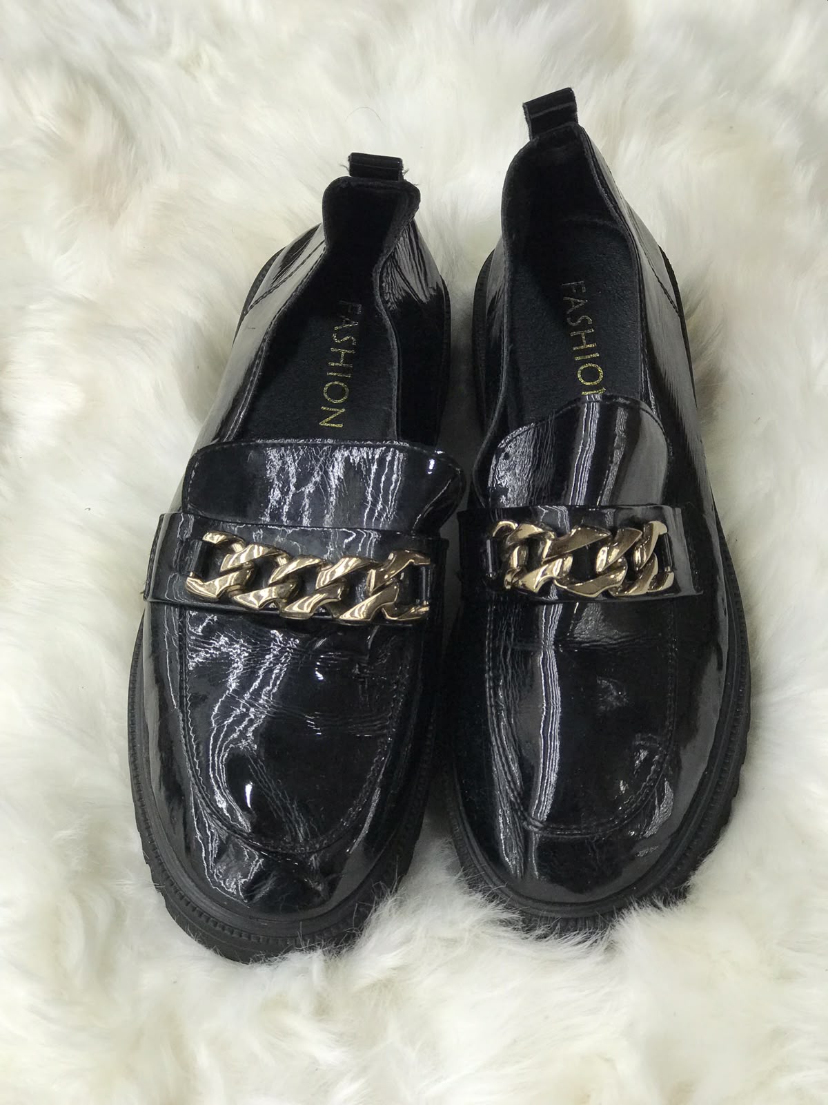 Women shoes Size 8 (EU 38)