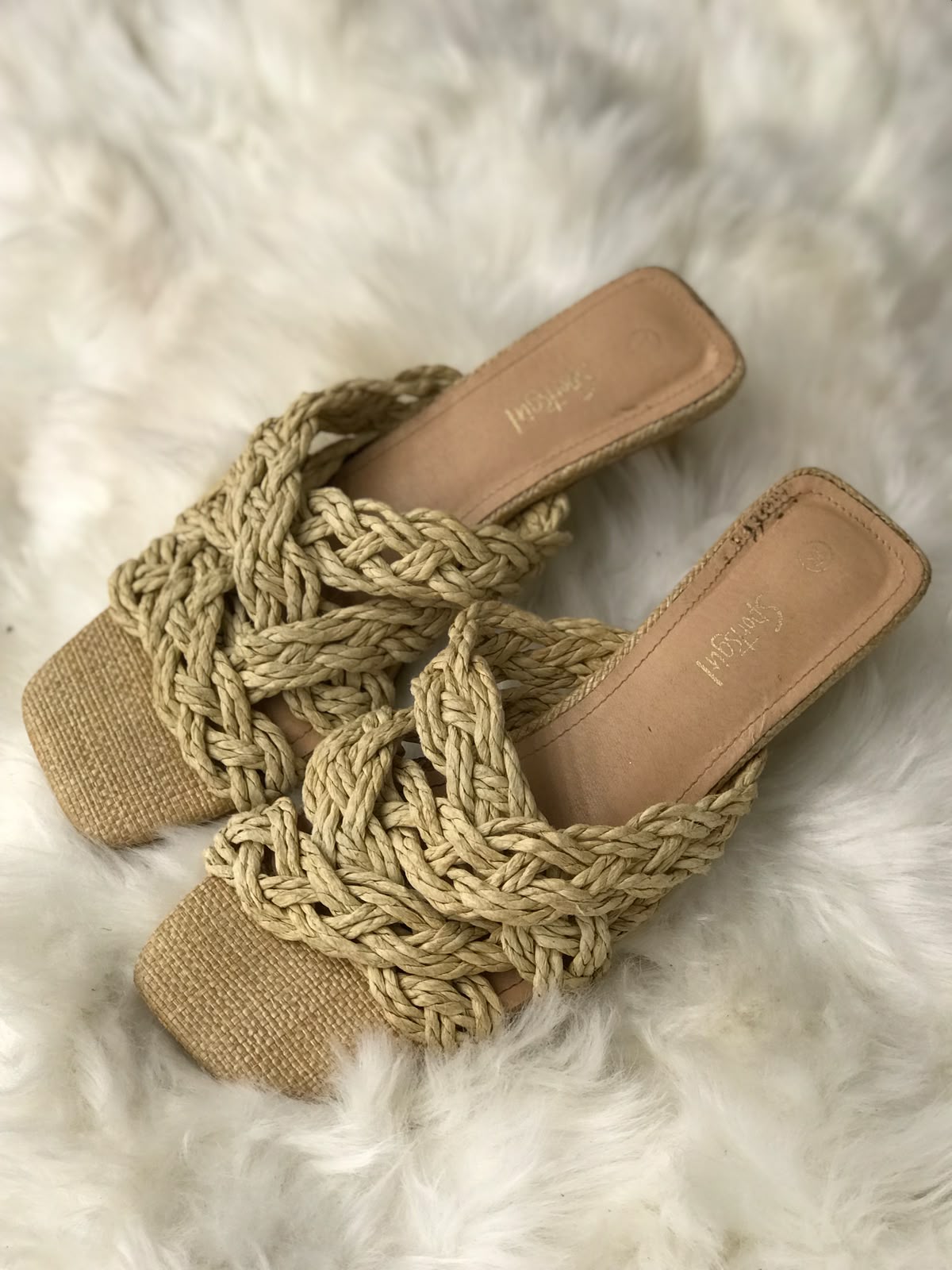 Women slippers Size 9 (EU 39)