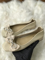 Women Pumps Size 8 (EU 38)