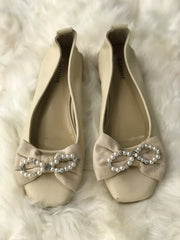 Women Pumps Size 8 (EU 38)