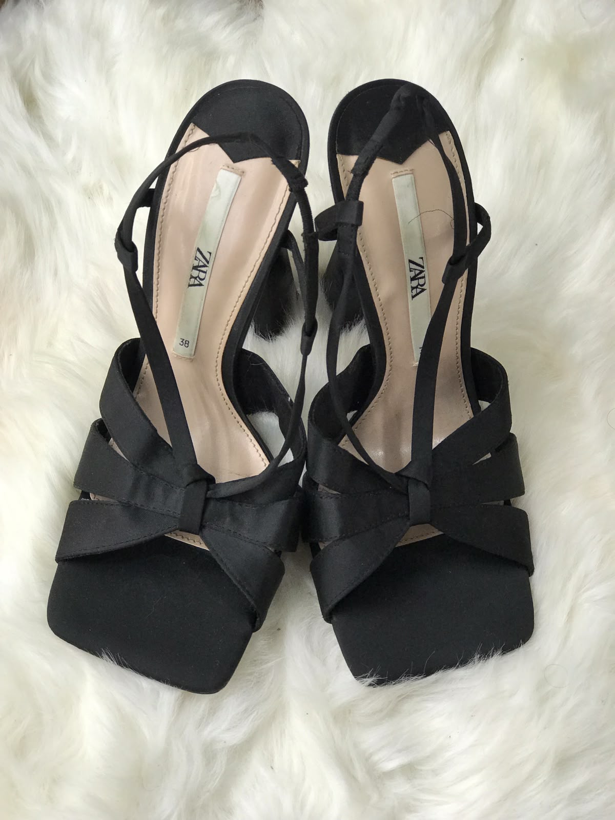 Women Heels Size 8 (EU 38)
