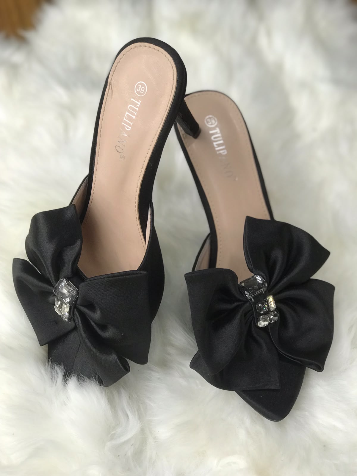 Women Heels Size 9 (EU 39)