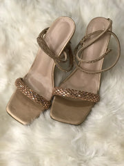 Women Heels Size 10 (EU 40)