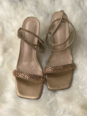 Women Heels Size 10 (EU 40)