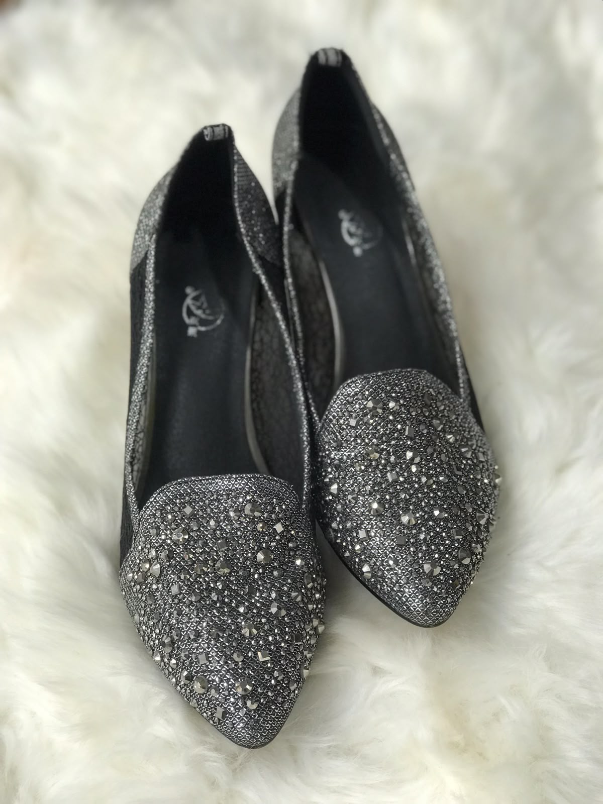 Women Heels Size 9 (EU 39)