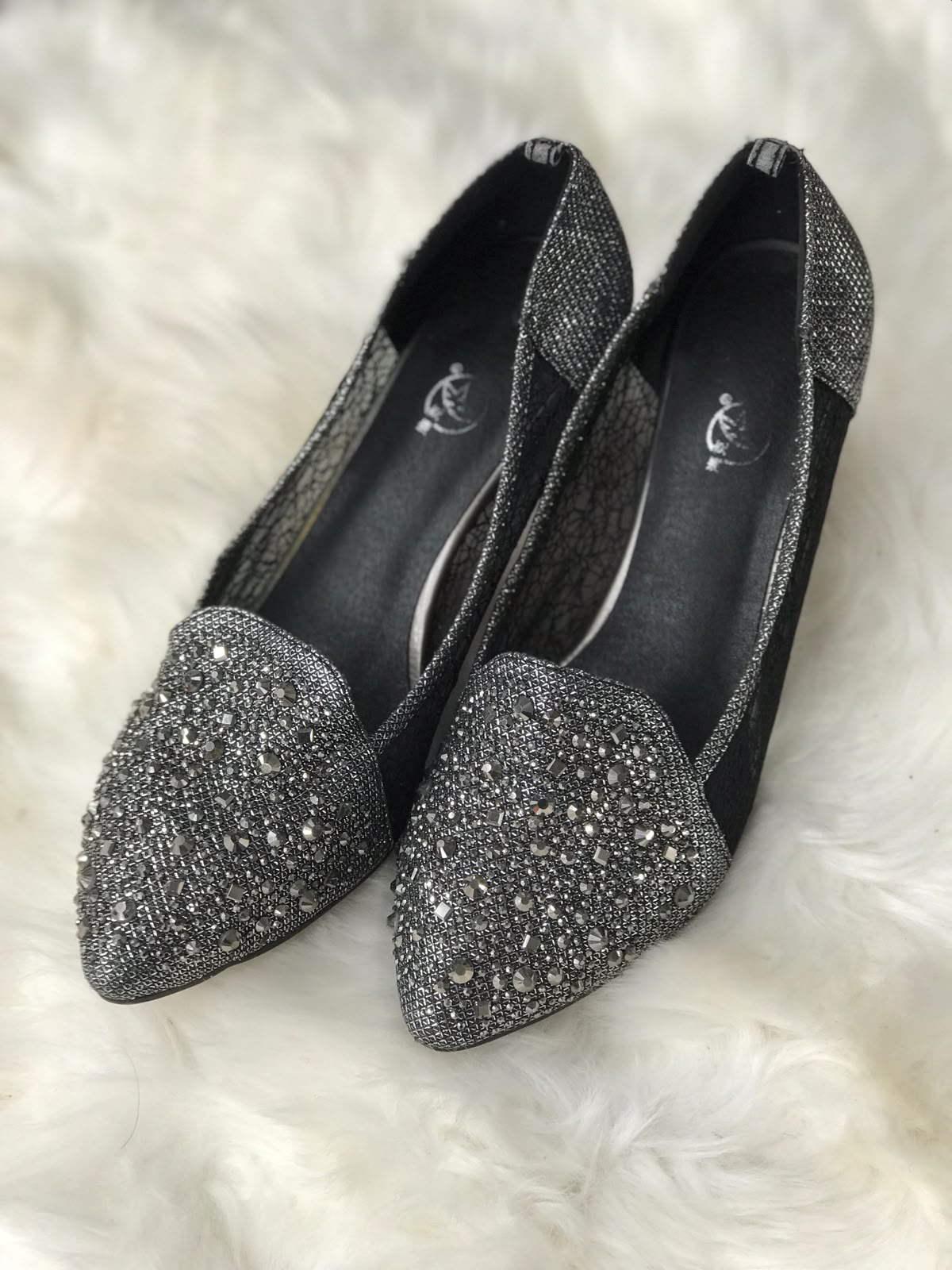 Women Heels Size 9 (EU 39)