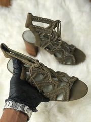 Women Heels Size 8 (EU 38)
