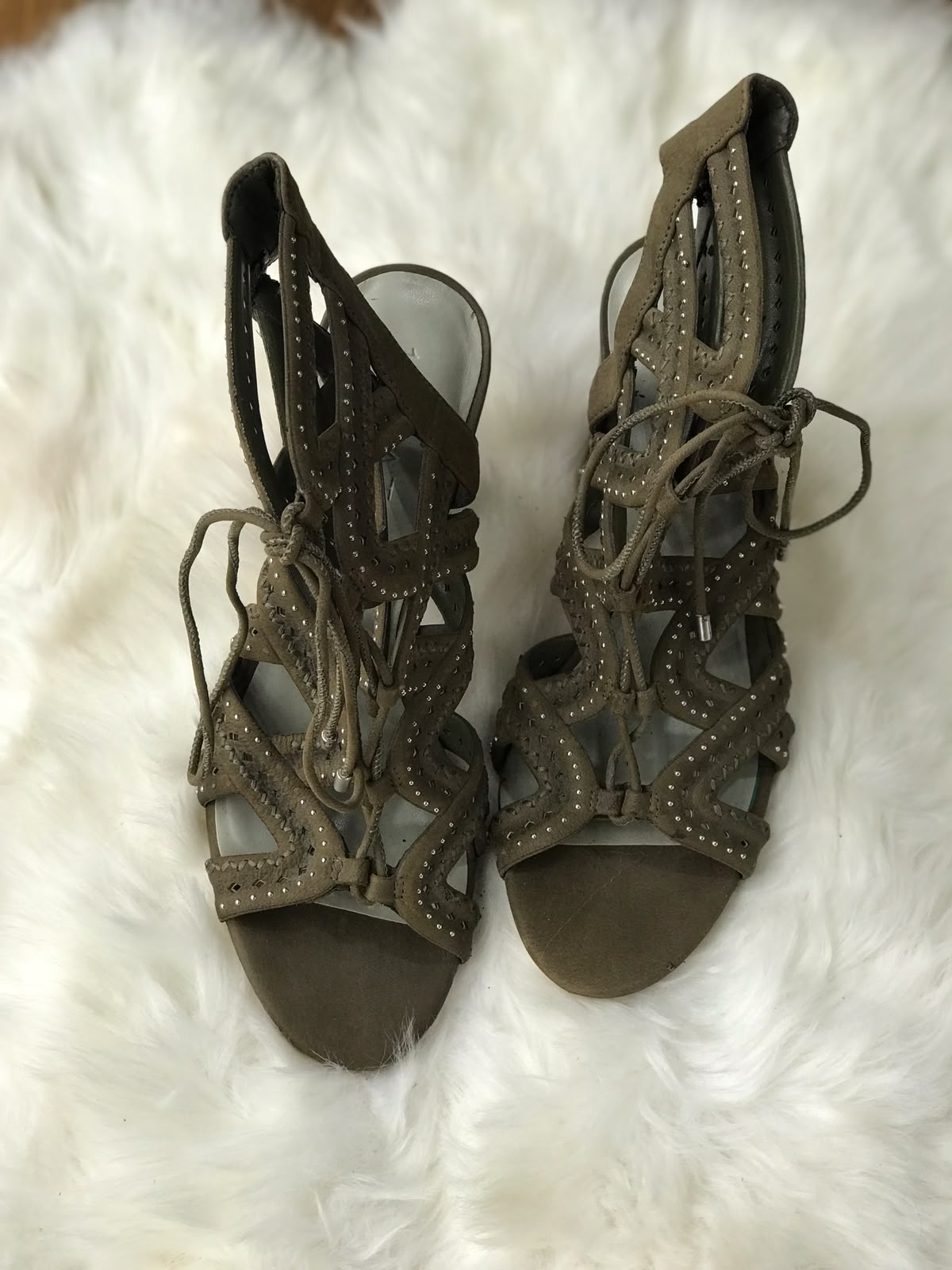 Women Heels Size 8 (EU 38)