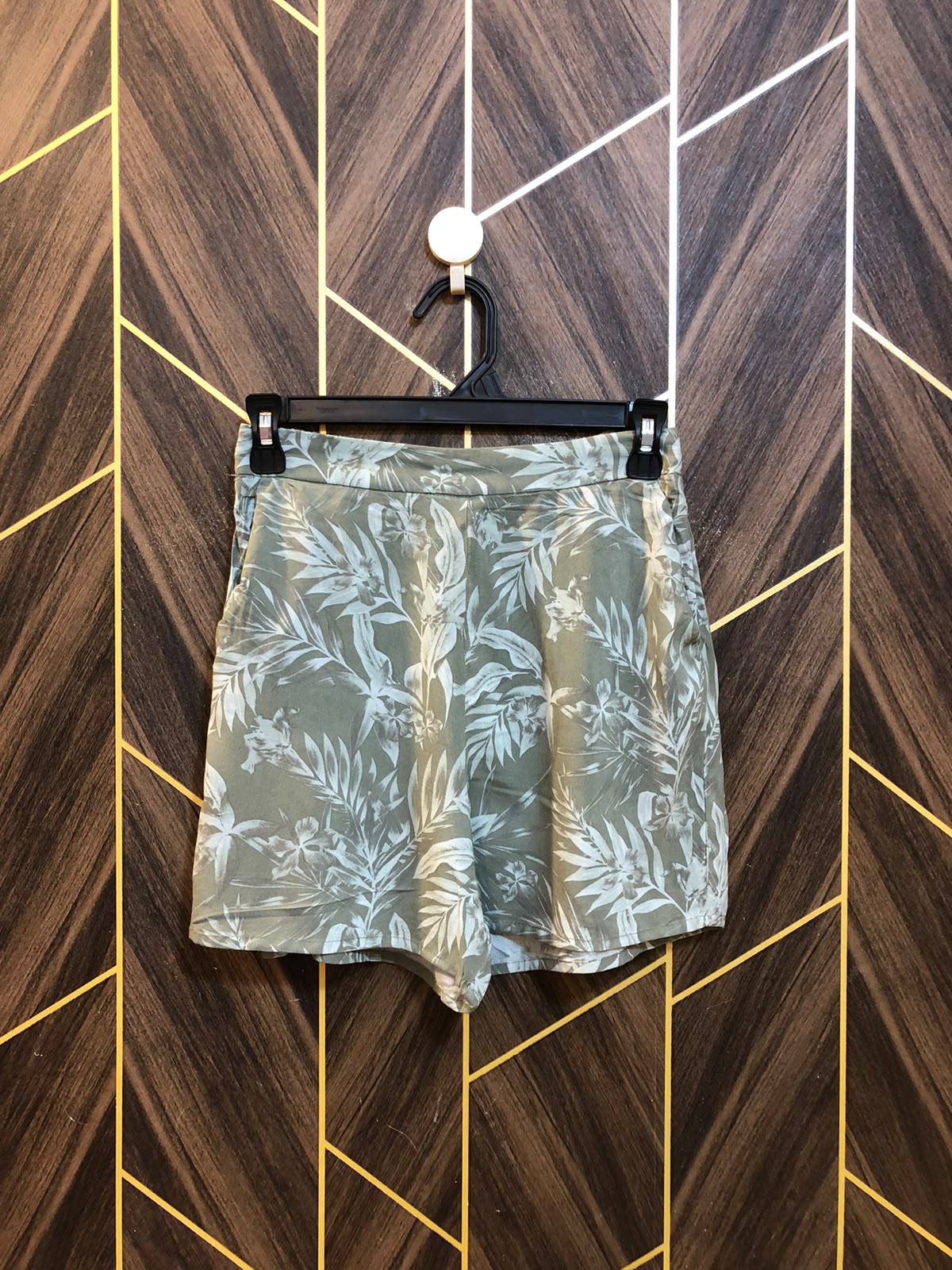 Women Mini Shorts Linen X Small to Small | Size Waist 26–28
