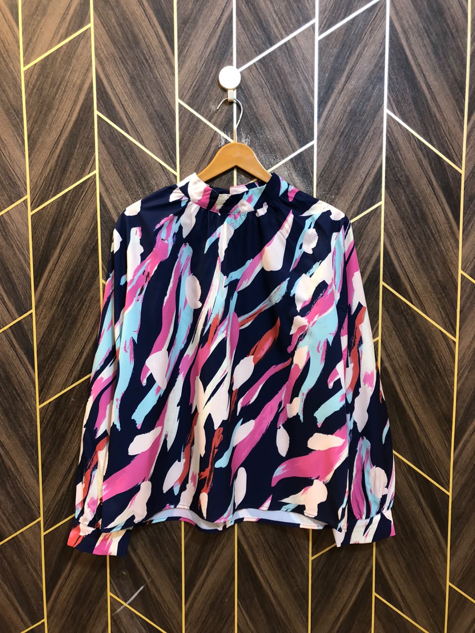 Western Top Silk – X-Large Size (Chest: 22, Length: 26 )