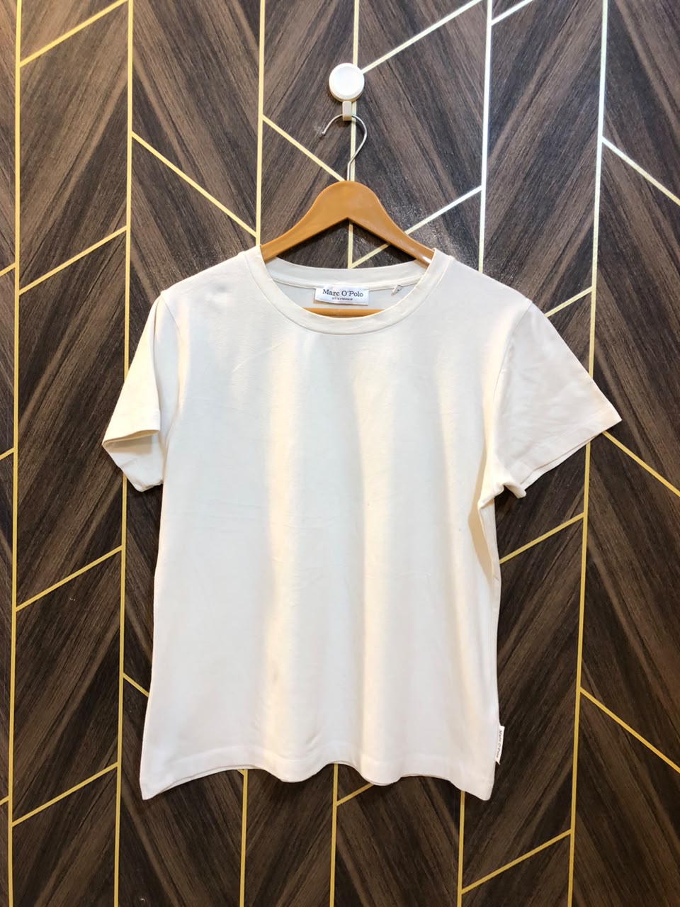 T-Shirt Jersey Medium Size Length 24 baggy