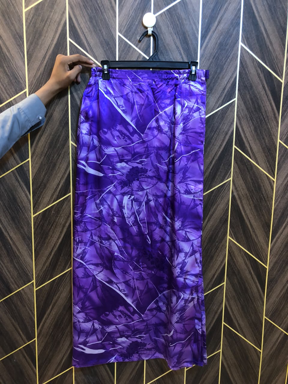 Women Skirts Silk Small to Medium | Size Waist 28–30 | Length 40
