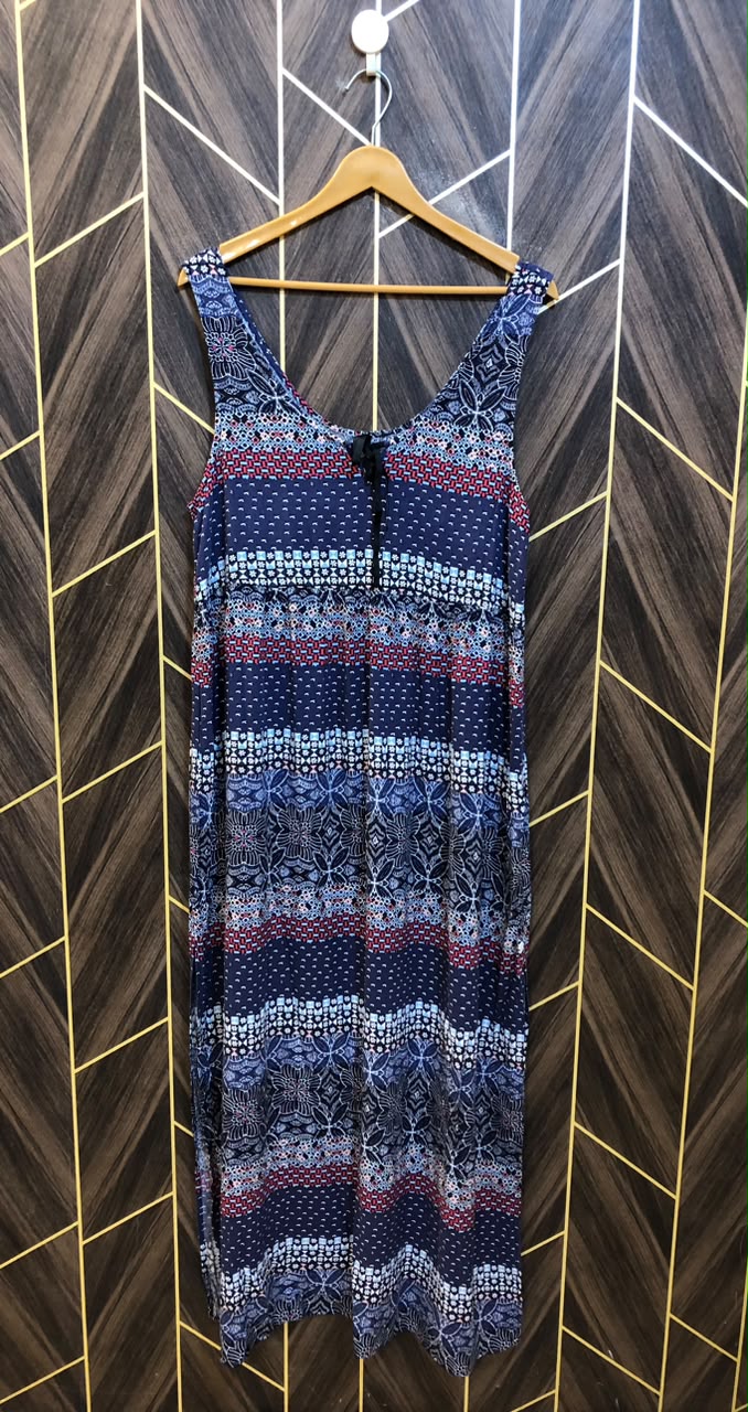 Western Long Maxi Jersey Medium | Size | Chest 19 | Length 56