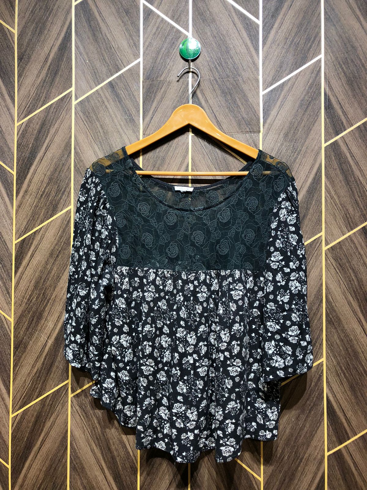 Western Top Linen – Large Size (Chest: 20, Length: 24 )