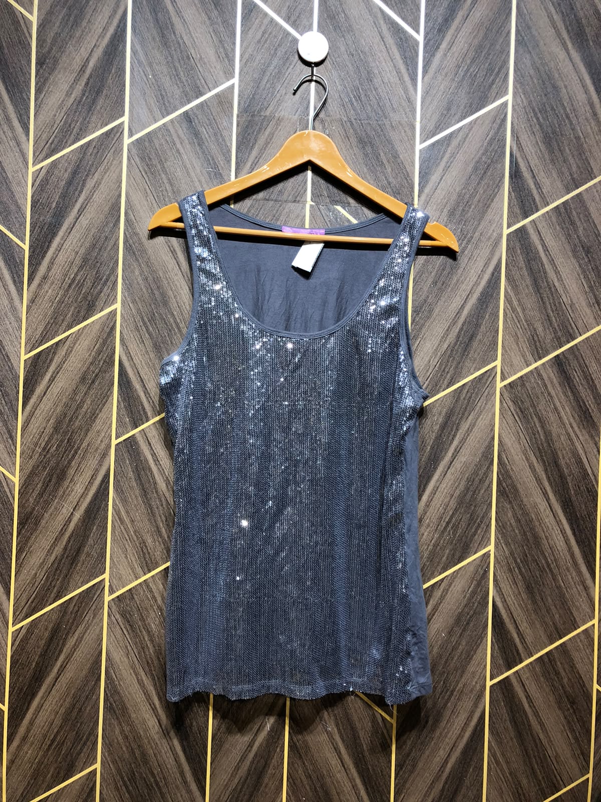 women party top size chest 20 length 27