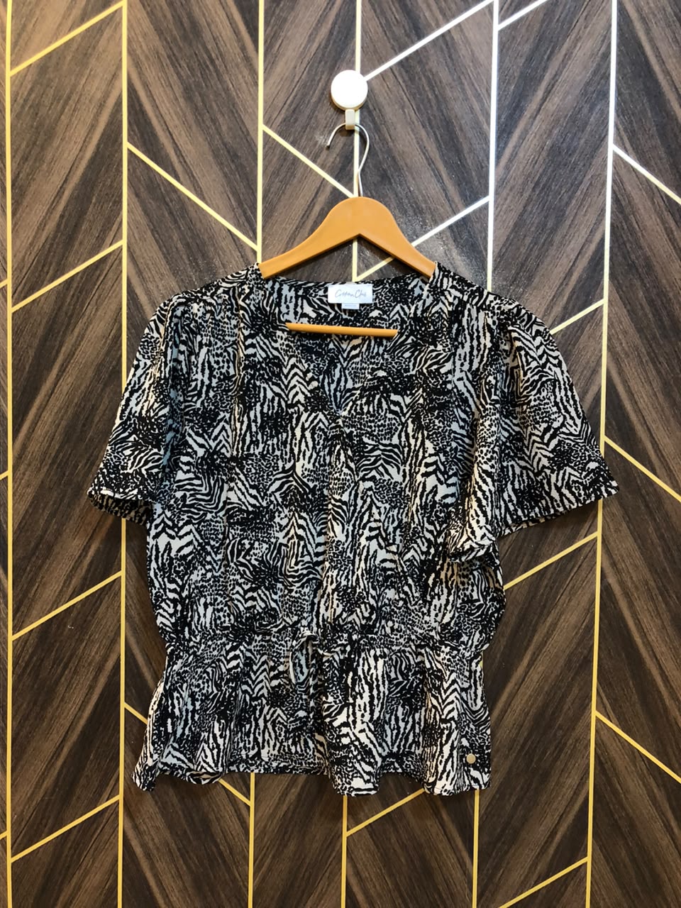 Trendy Chiffon CropTop Size Medium