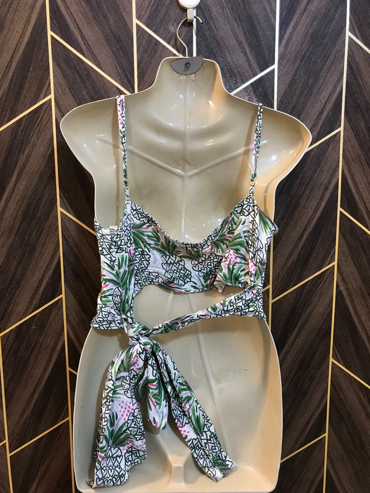 Trendy Chiffon CropTop Size Medium