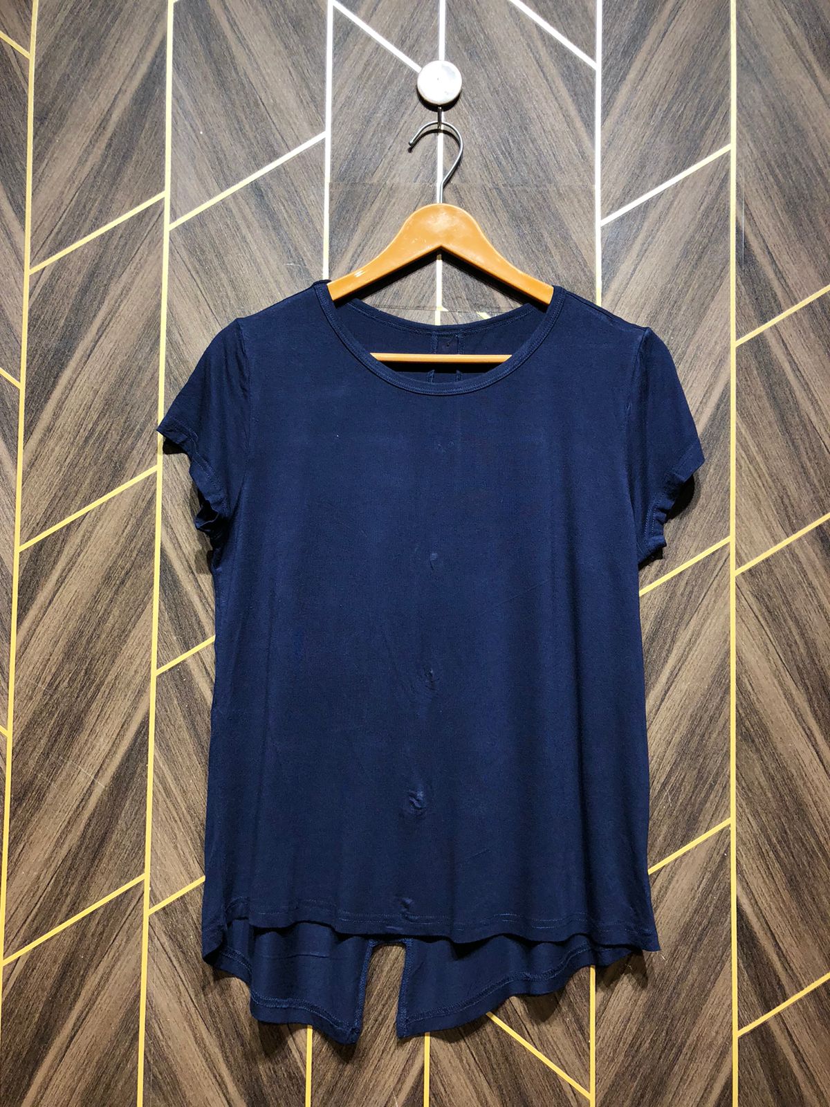 T-Shirt Jersey Medium Size Length 27