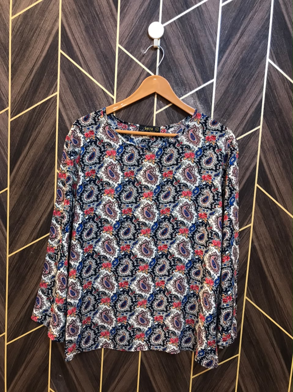 Western Top Linen – Large Size (Chest: 21, Length: 26 )
