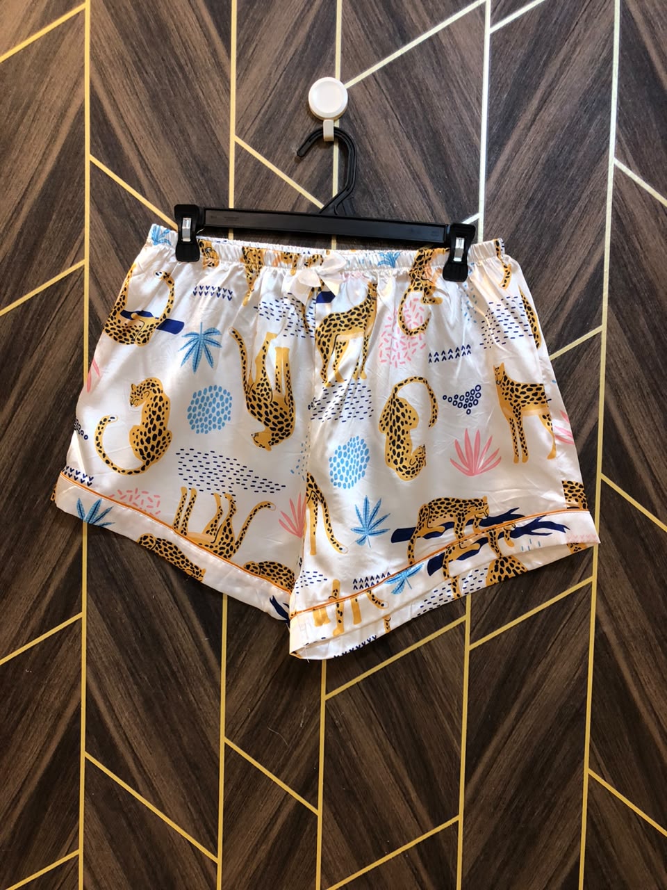 Women Silk Night suite | Shirt Chest 21  | Shirt Length 26 | mini short Waist 32 to 34  |