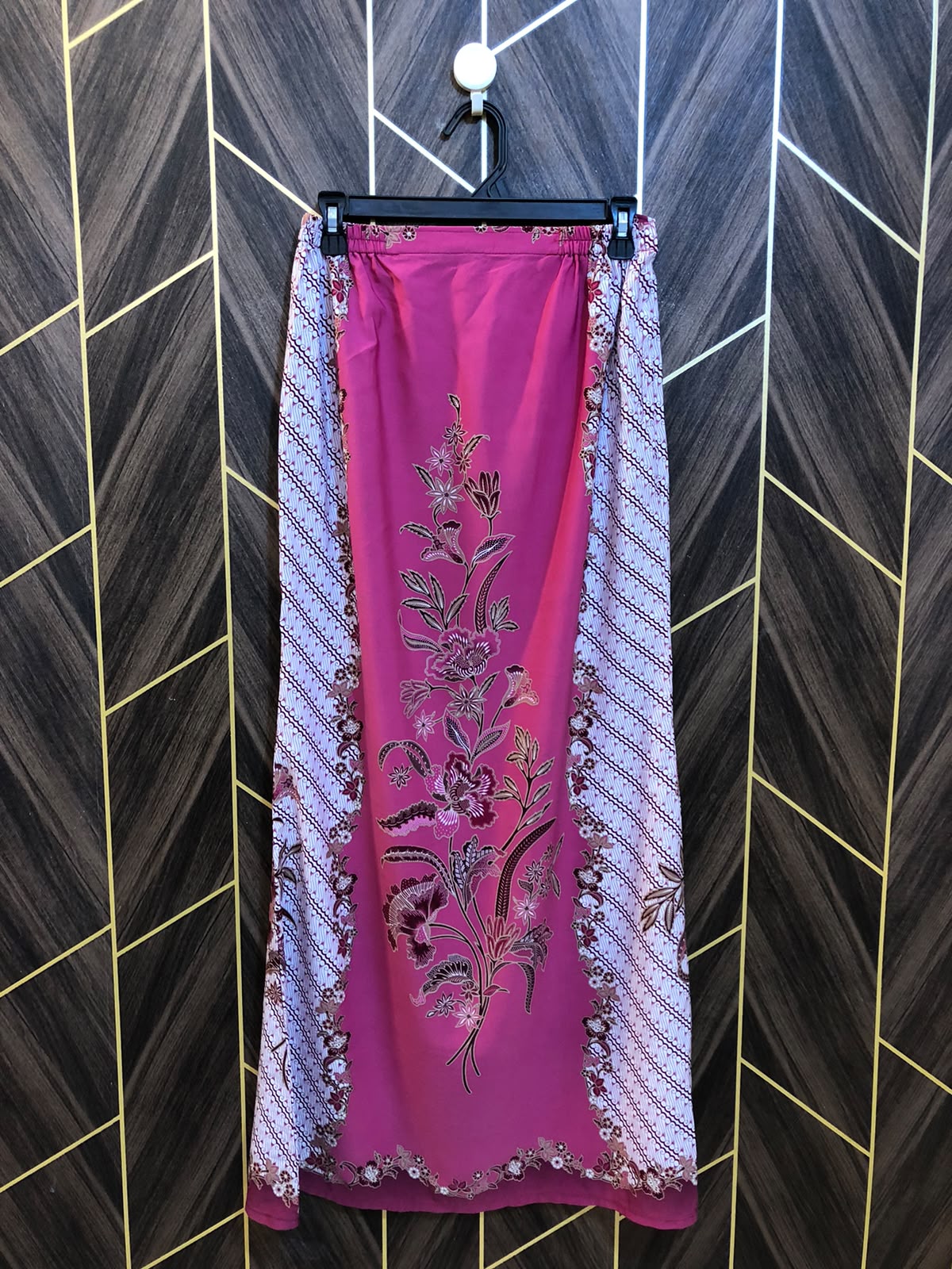 Women Skirts Silk X Small | Size Waist 26 | Length 41