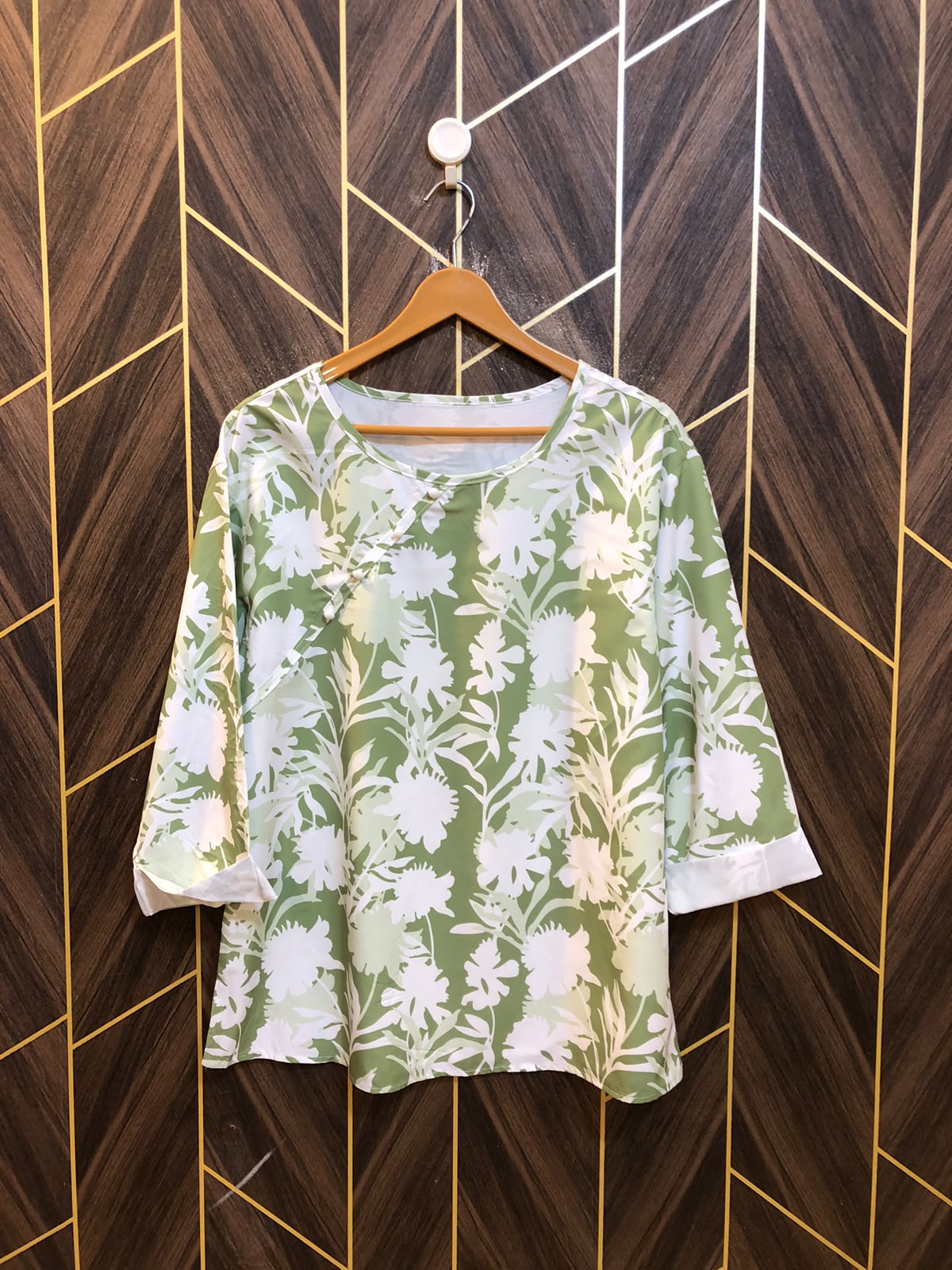 Western Top Silk – Large Size (Chest: 21 , Length: 26 )