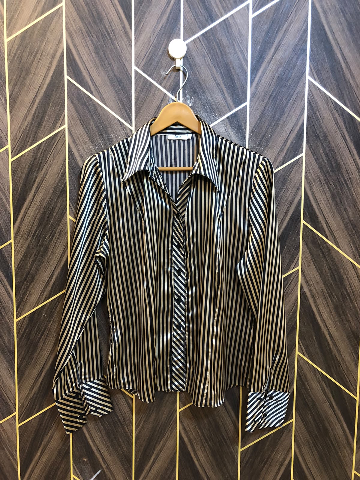 Western Top Silk – Medium Size (Chest: 19, Length: 23 )