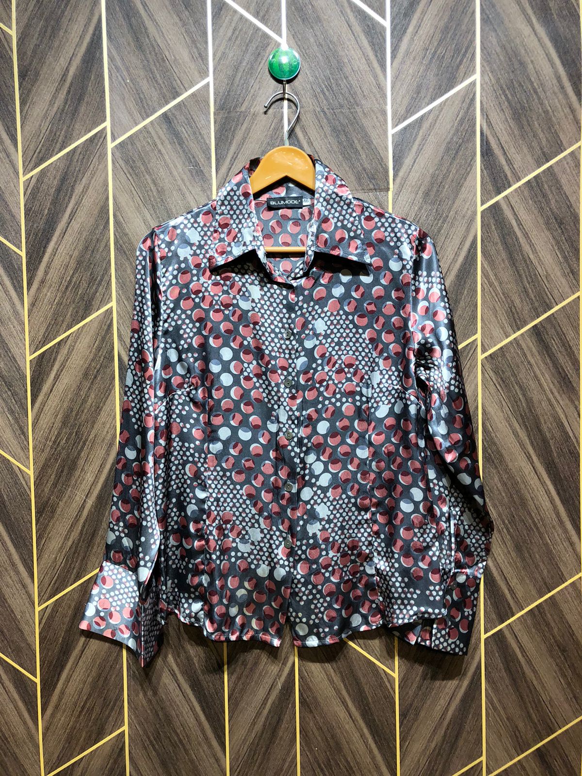 Western Top Silk – Medium Size (Chest: 19, Length: 24 )