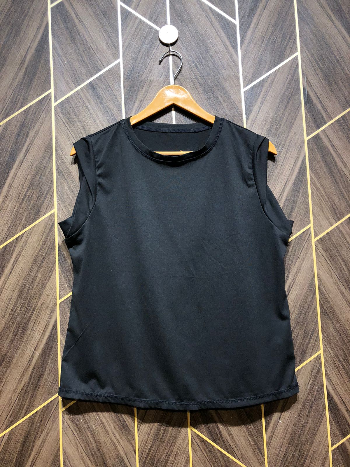 T-Shirt Jersey Medium Size Length 23