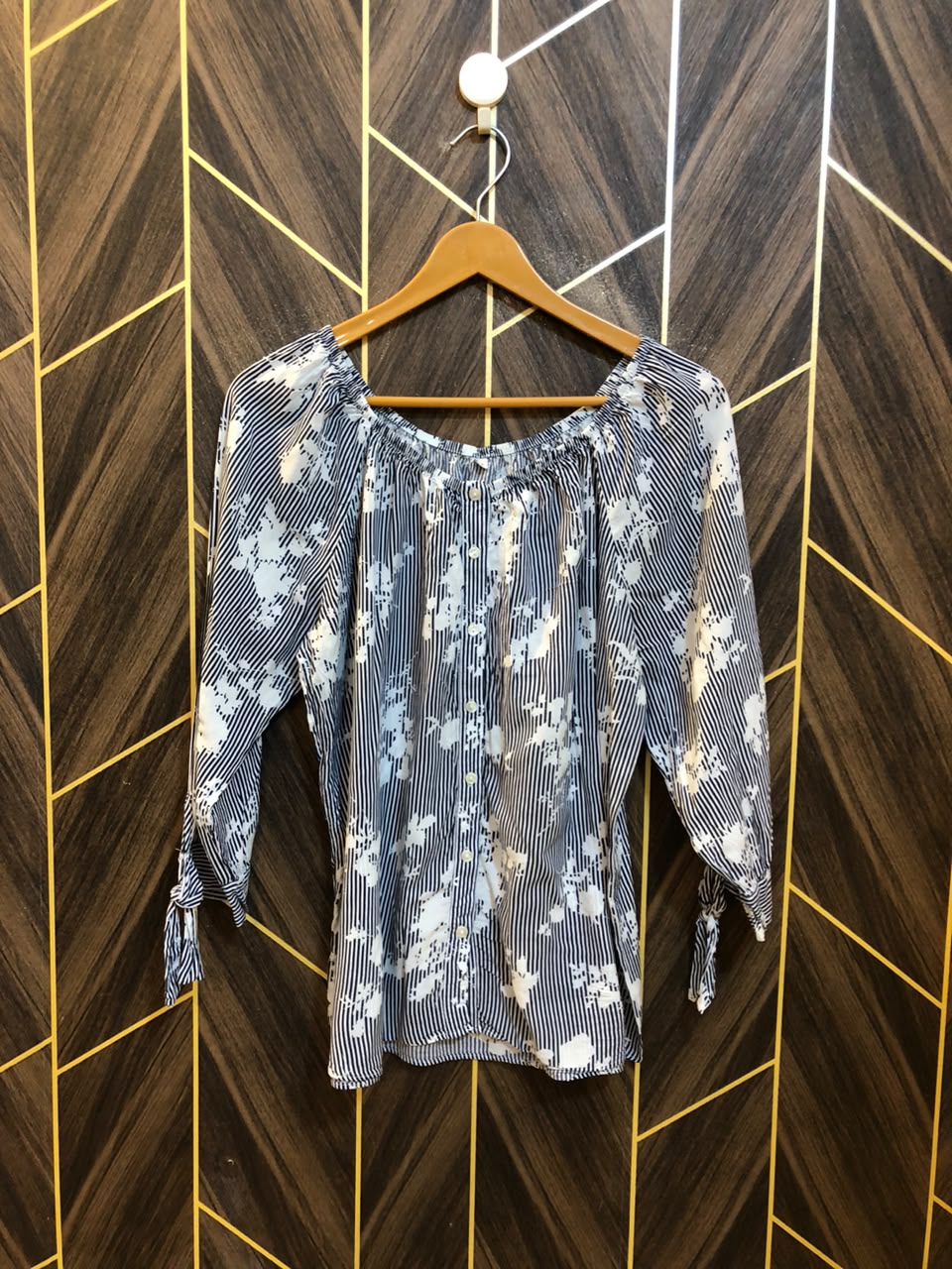 Western Top Linen – Medium Size (Chest: 19, Length: 22  off shoulder )
