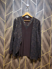 women top size chest 23  length 28