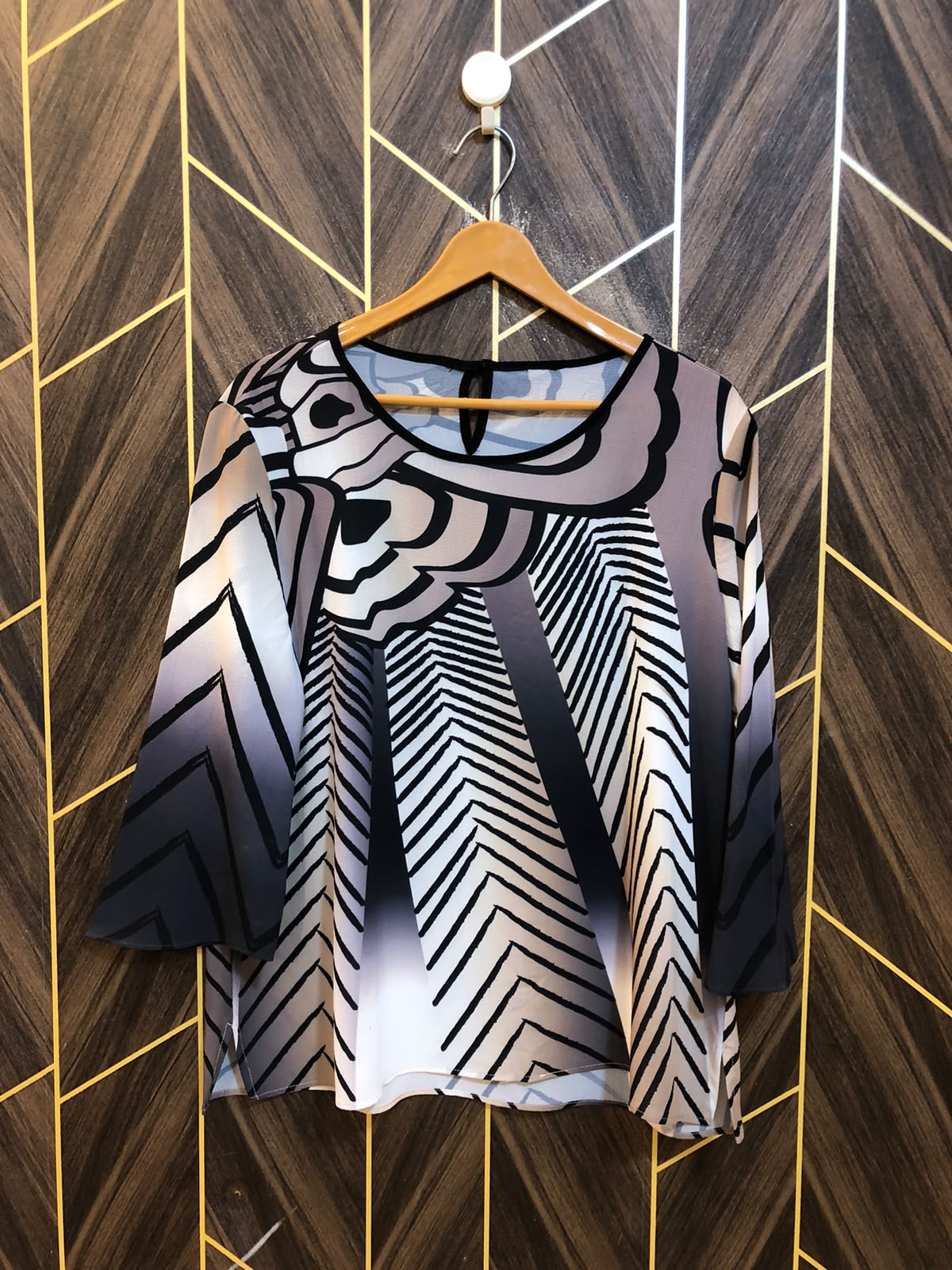 Western Top Chiffon – X-Large Size (Chest: 22, Length: 27)