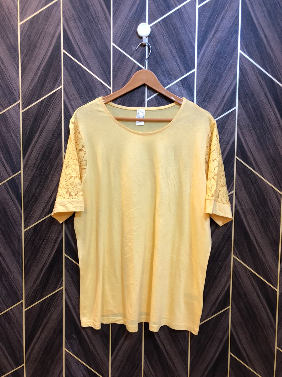 T-Shirt Jersey Large Size Length 27  baggy