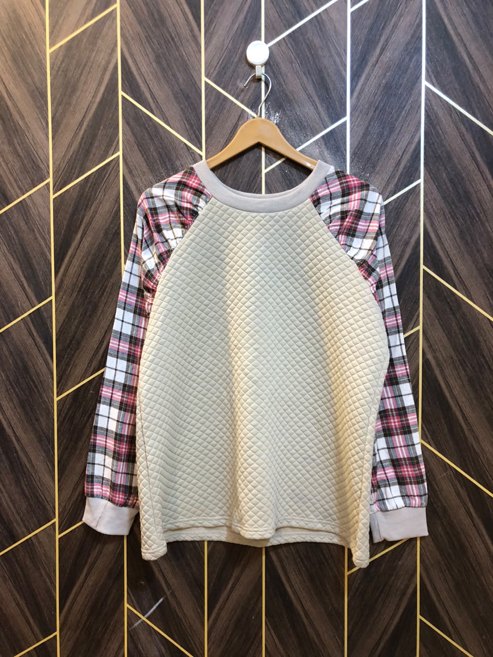 Women Sweatshirts Large | Size | Chest 20 | Length 26