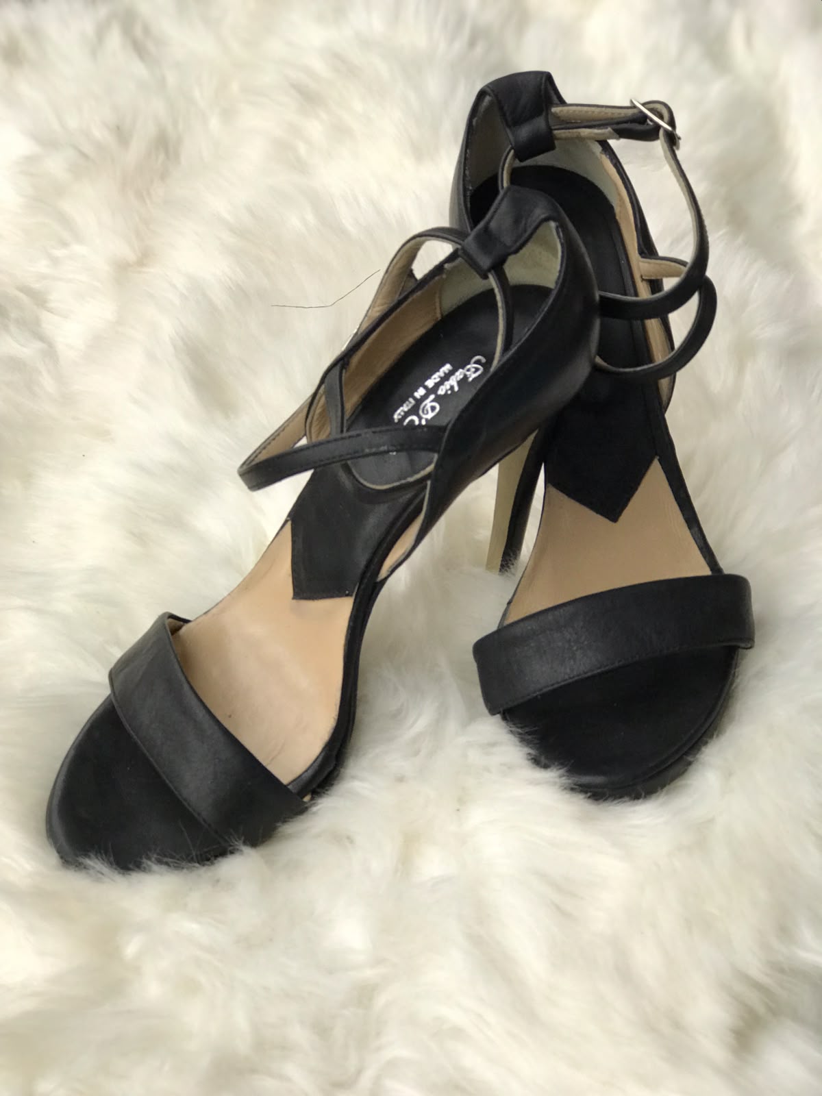 Women Heels Size 7 (EU 37)